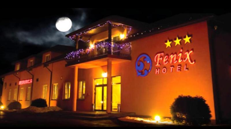 Fenix - Hotel I Restauracja Trzebownisko Exterior photo